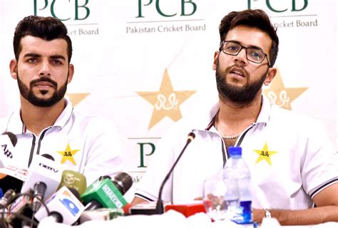 Imad Wasim Dismiss Grouping Reports Says We All Play For Pakistan