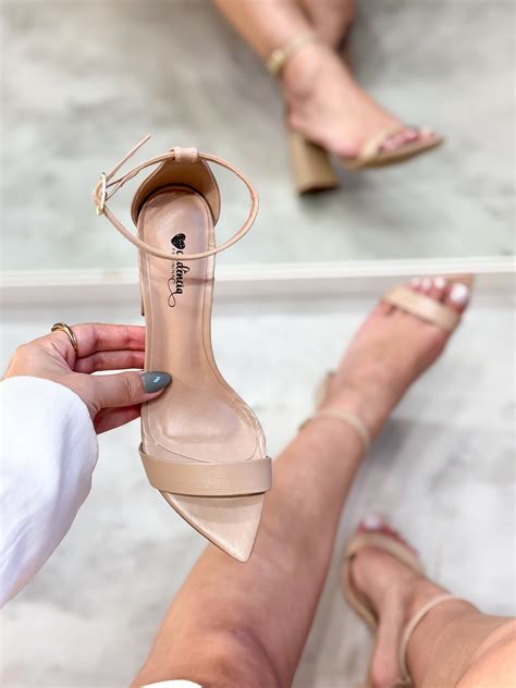 Sandália Feminina Anita Salto alto Nude em Couro Cadência Feminina Shoes