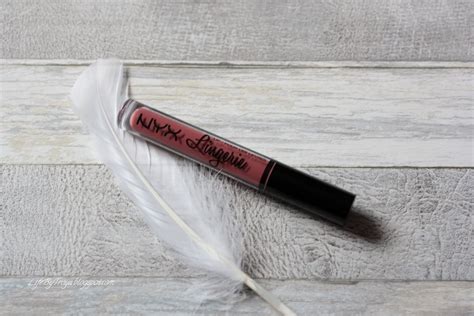 Review NYX Cosmetics Lip Lingerie LIPLI Exotic Troya S Land