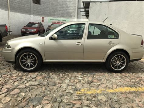 Volkswagen Jetta Clásico 4 Puertas seminuevo en venta en la Ciudad de