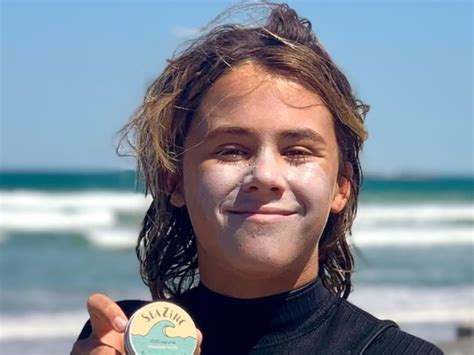 Un Tiburón Mató A Un Adolescente De 15 Años Que Practicaba Surf Con Su Padre En Australia Sol