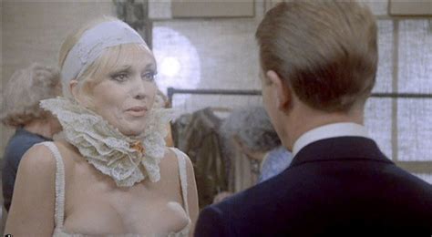 Naked Kim Novak In The Mirror Crack D