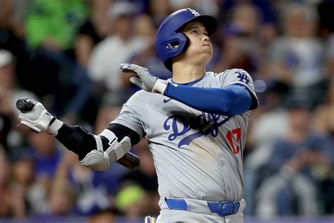 【mlb】左肩亜脱臼の大谷翔平について「彼は60％の力しか出せなくても世界を圧倒する」とnyメディア ド軍ロバーツ監督からは“苦言”も