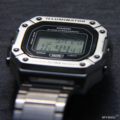 Наручные часы Casio W218HD-1AV. Бюджетная "квадратная" классика