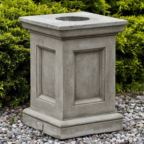 Barnett Garden Pedestal