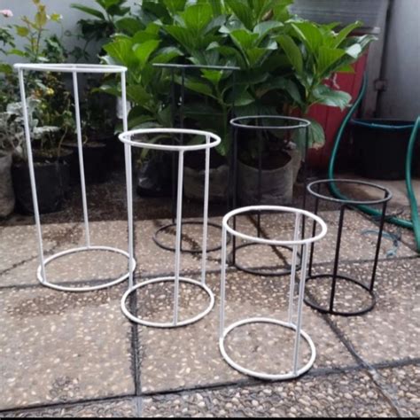 Jual Rak Pot Bunga Set Isi 3 Pot Bunga Besi Minimalis Standing Pot