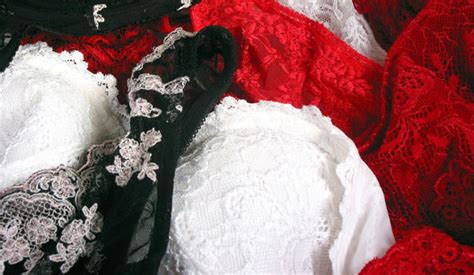 ORGANIZAMOS SEU CHÁ DE LINGERIE 10 brincadeiras para chá de lingerie