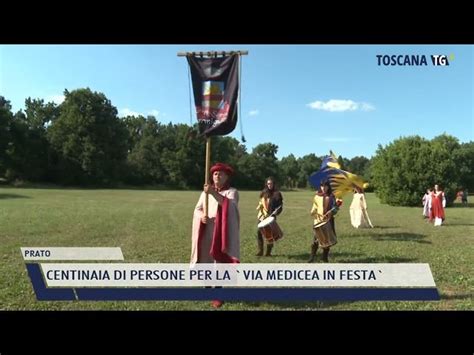 2022 06 13 PRATO CENTINAIA DI PERSONE PER LA VIA MEDICEA IN FESTA