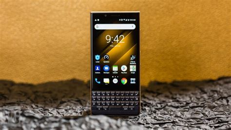 BlackBerry Key2 LE Review | PCMag