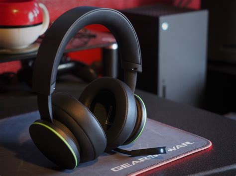 Official Xbox Wireless Headset review: A decent $99 option with ...