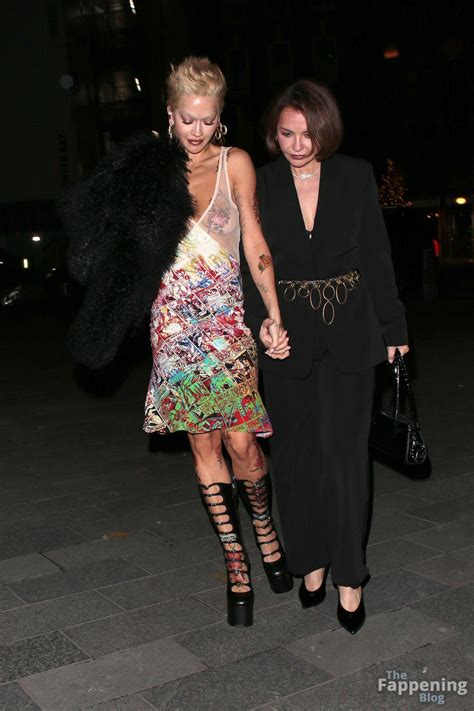 Rita Ora Flashes Her Nude Tits At The Fashion Awards Afterparty Fappening