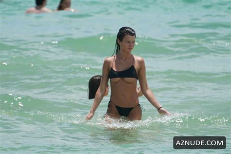 Destiny Sierra Seen In A Tiny Black Bikini That Barely Covered Up Her Curvy Figure At The Beach