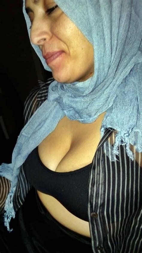 Turkish Milf Naked Mom Turk Olgun Anne Turbanli Nylon Evli Porn Pictures Xxx Photos Sex Images