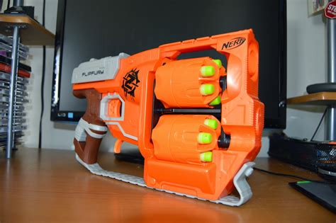 StudioYale: Nerf FlipFury Review (9/10)