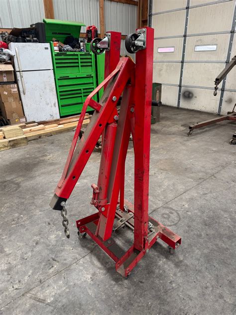 Harbor Freight 2 ton engine hoist - Commercial Vehicles