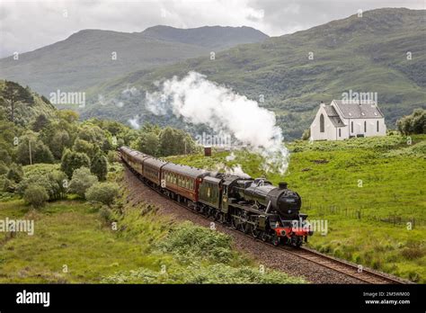 Br 4 6 0 5mt No 45407 The Lancashire Fusilier Passes Our Lady Of The