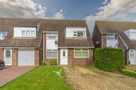 Tyne Road Oakham Le15 3 Bed Semi Detached House For Sale £250000