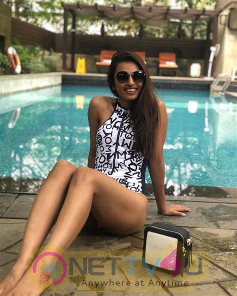 Actress Radhika Apte Hot Images Galleries Hd Images