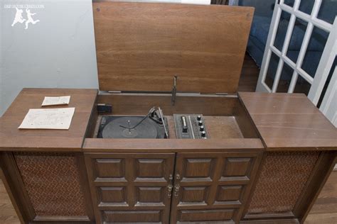 Most Of You Probably Aren T Old Enough To Remember This A Tv Record Player And 8 Track