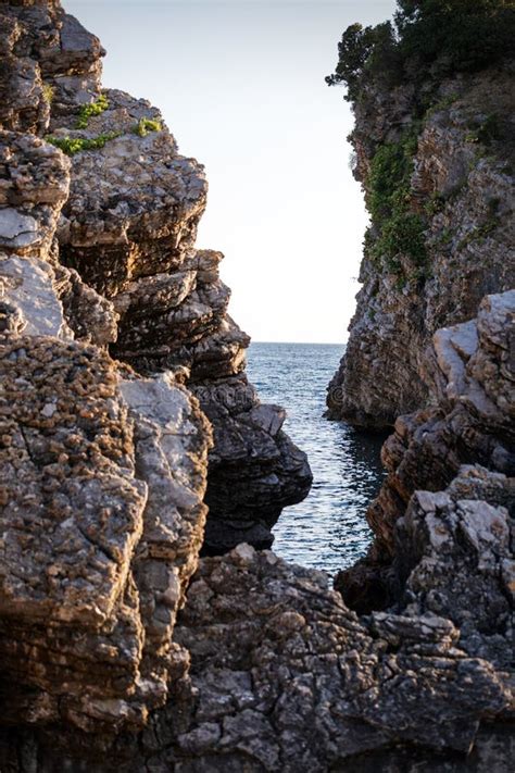 Rocas Y Olas Oce Nicas Grandes Fant Sticas En El Tiempo Del Ocaso