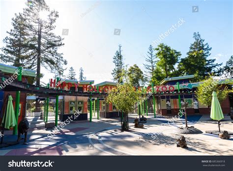 33 Happy Hollow Park Zoo Images, Stock Photos & Vectors | Shutterstock