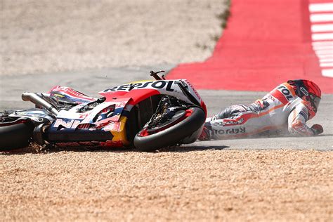 Possible Fracture De La Main Pour M Rquez Rien De Grave Pour Oliveira