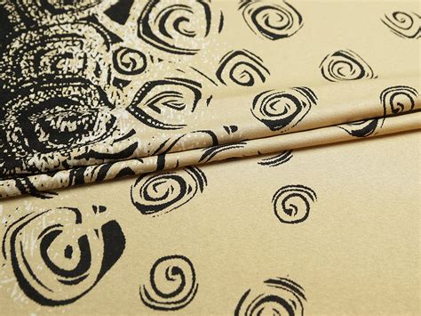 Ткань трикотажная, цвет: на бежевом фоне с двух сторон черная кайма ...