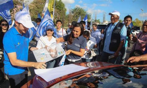 Se compromete Laura Fernández a resolver situación de los asentamientos