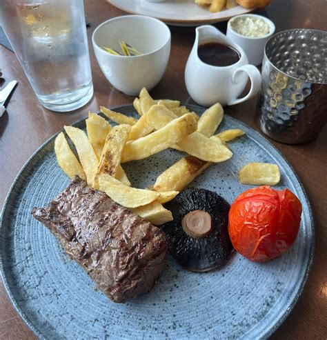 Travelers explain the luxury at macdonald portal hotel golf & spa cobblers cross cheshire 9