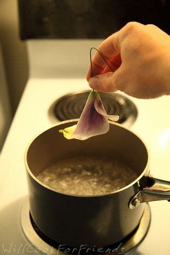 How To Make Gumpaste Calla Lilies Wedding Cake Here I Come Will