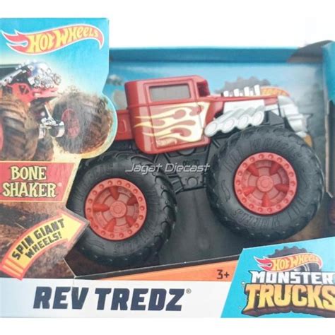 Hot Wheels Monster Trucks Rev Tredz Bone Shaker Skaka 43 Shopee Philippines