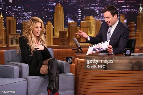 71 Shakira Jimmy Fallon Photos & High Res Pictures - Getty Images