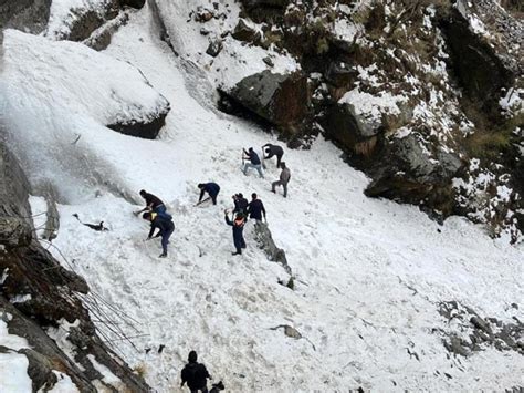 Avalanche In Sikkim Nathula Many Tourists Dead Several Injured Snow