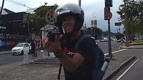 Dois Homens Em Moto Assaltam Casal Em Pilares