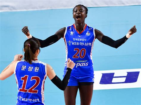 KOR W Expressway Take Lead In Playoff Semis As Diouck Destroys Her Ex