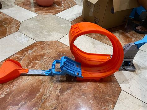 Hot Wheels Action Loop Stunt Champion Hobbies Toys Toys Games On Carousell