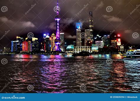 Shanghai Bund Skyline at Night Editorial Stock Image - Image of asian ...