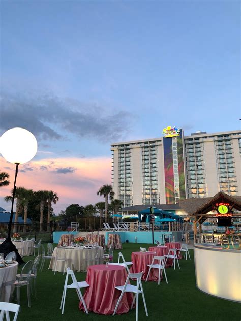 Landshark Landing At Margaritaville Lake Conroe Wedding Weddingvenue Lakewedding Event