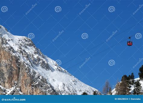 Cable Car To the Lagazuoi, Dolomites, Veneto, Italy Stock Photo - Image ...