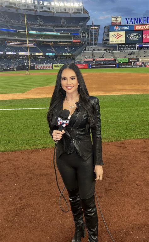 Siera Santos Mlb Network Rhotreporters