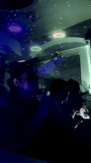 Watch Bay phòng Bay Phòng Xả Đồ Small Tits Porn SpankBang