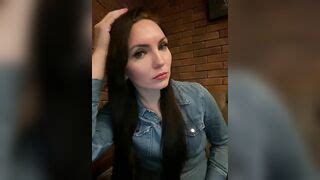 DIVORA Horny Cam Girl Webcam Video