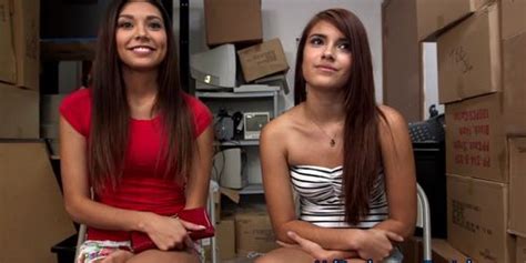 Amateur Latinas Share Rod Tnaflix
