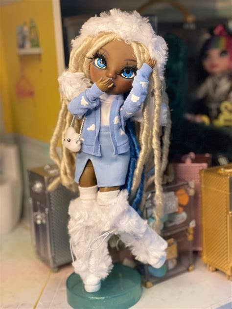 Pin On Dolls Are Tew Cute ️💅🏾💛