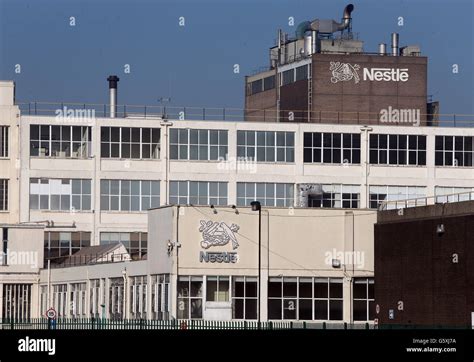 A General View Of The Nestle Factory In Hayes Middlesex Stock Photo