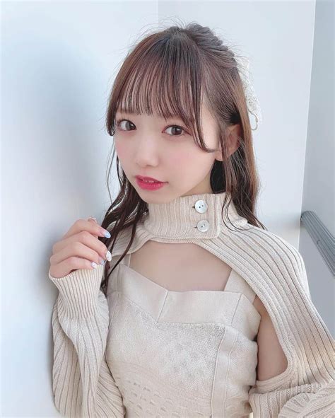 畑美紗起さんのインスタグラム写真 畑美紗起instagram 「いつもとちがう雰囲気すき🤒？ とってもかわいいおようふくなの〜🤍☁️ ワンピース🏷 Crayme Official