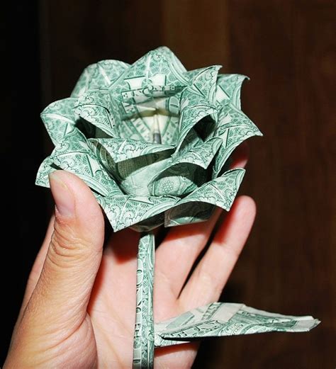 Folding Origami Flowers From Money An Easy Guide For Creative Gift