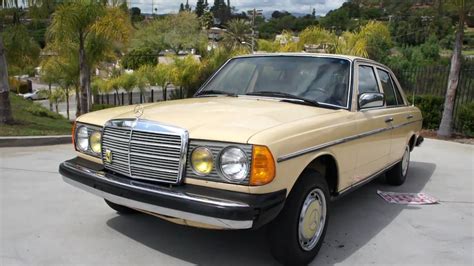 1983 Mercedes-Benz 240D - Information and photos - MOMENTcar