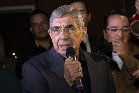 Nobel Da Paz Óscar Arias é Acusado De Abuso Sexual Por Psiquiatra Veja