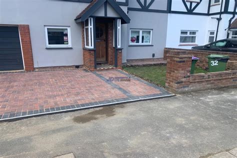 Brindle Block Paved Driveway With Charcoal Border In Folkestone Kent